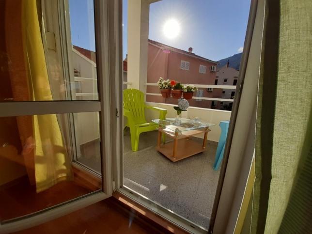 One-Bedroom Mediterranean Flat Near The Sea Petrovac na moru Exterior foto